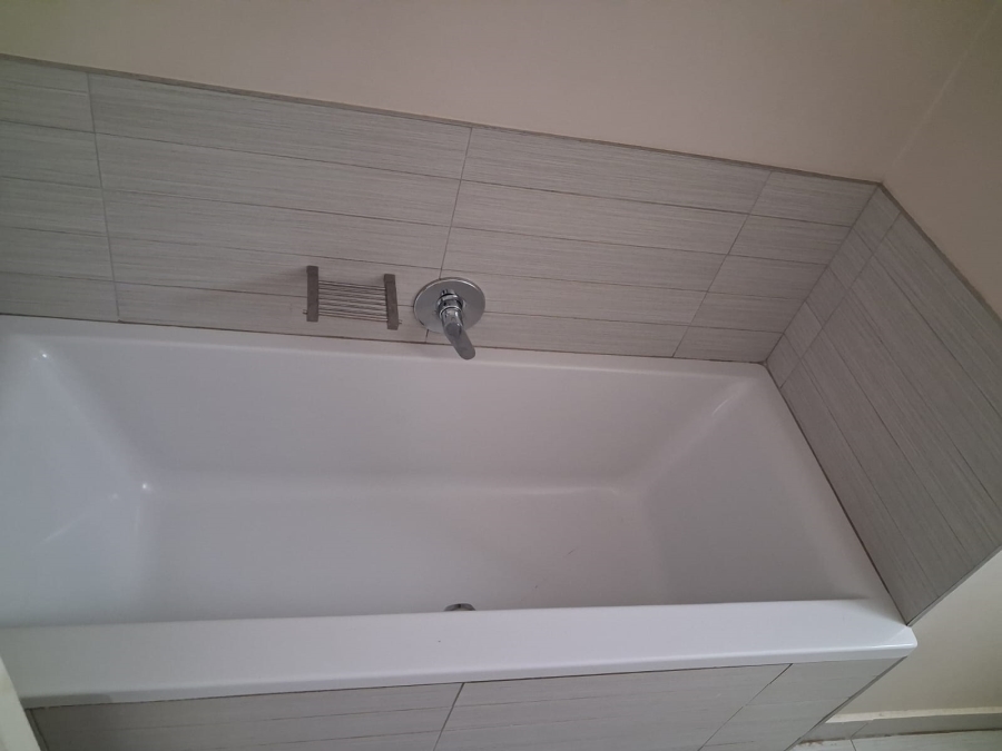 To Let 3 Bedroom Property for Rent in Winterstrand Eastern Cape